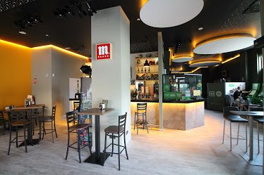 Winwin Sport Café & Casino