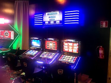 Salón De Juegos Royal Cash