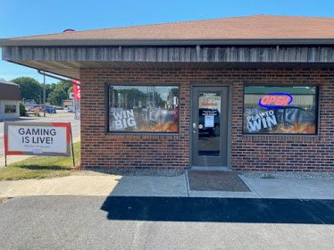 Debbie's Slots Lounge - Lincoln