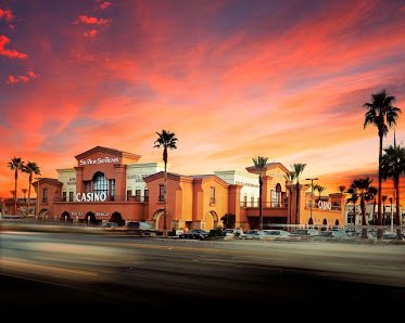 Silver Sevens Hotel & Casino