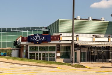 Hiawatha Racetrack Slots