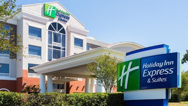 Holiday Inn Express & Suites Tampa-Fairgrounds-Casino, an IHG Hotel