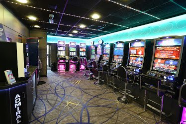 Admiral Casino: Leigh