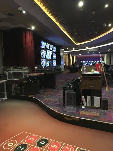 Casino Royal Yak
