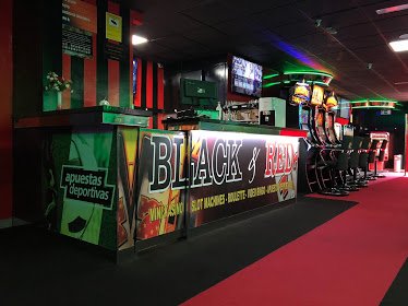 Minikasino Black&Red Salón Tropical