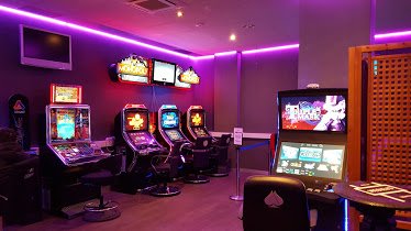 Salón de Juego Bahía