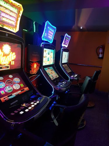 Universo Salón De Juego Y Apuestas Deportivas Binefar